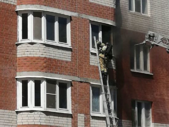 В пожаре на улице Рахманинова пострадал один человек