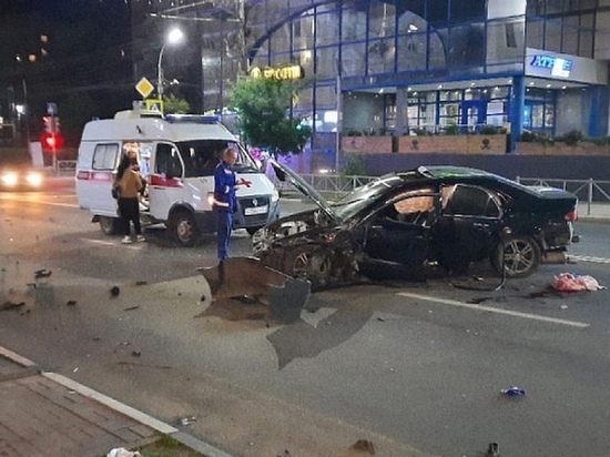 Полиция ищет свидетелей смертельной аварии у ТЦ «Атрон» в Рязани