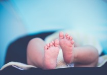 Пациентка с диагнозом "двойная (или двурогая) матка" недавно стала мамой двух малышей в Московском областном НИИ акушерства и гинекологии
