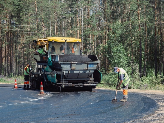 На дороге Дубна - Кимры – Горицы в Тверской области уложили 22 километра выравнивающего асфальта