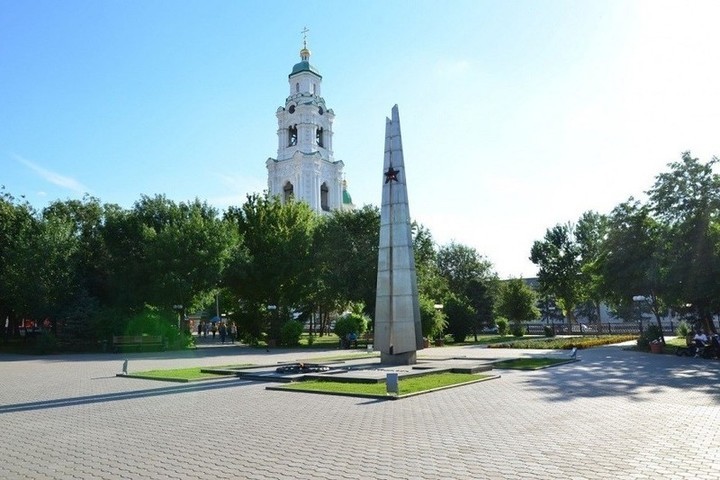 Братский сад астрахань братский сад фото Где и когда пройдут в Астрахани мероприятия ко Дню скорби - МК Астрахань