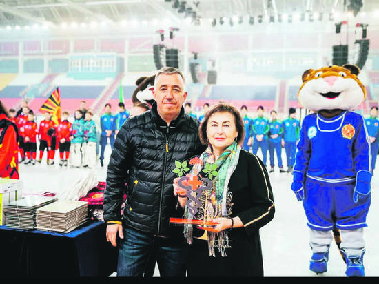 К профессиональному празднику, о том, как коллектив стал большой и дружной семьей рассказывает главный врач Наталья Ершова.