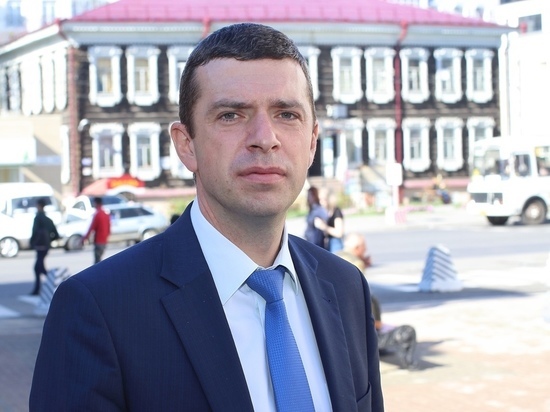 И.о. мэра Томска принял участие в реставрации памятника архитектура в Томске