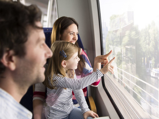 В Калмыкии семьи с детьми могут поехать на поезде по льготной цене
