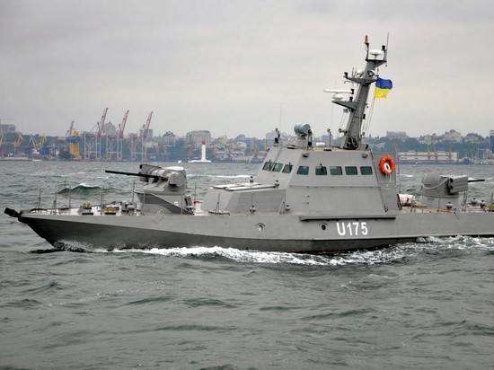 Украинские военные провели учения в Черном море