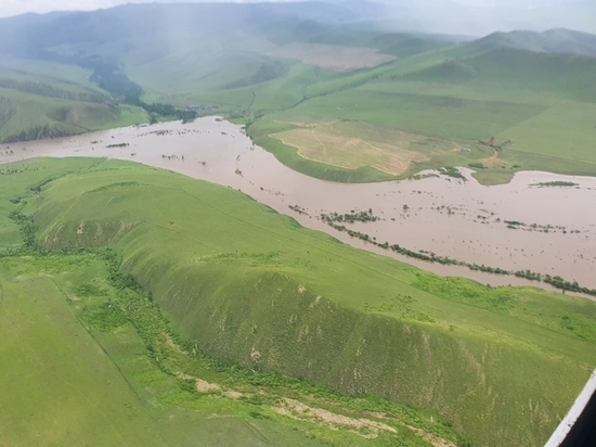 Почти 300 жилых домов затоплены в Забайкалье, разрушено девять мостов
