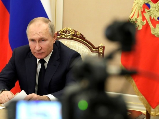 Названы популярные вопросы, которые присылают для прямой линии с Путиным