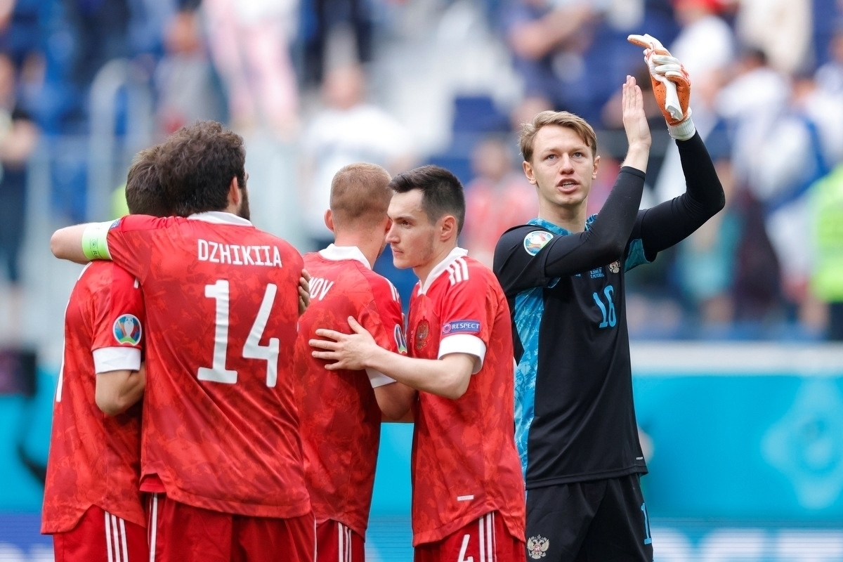 Разгромно проиграли Дании со счетом 1:4 и покинули чемпионат Европы