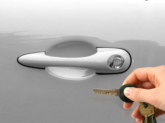 В Смоленской области угнанное авто нашли в 300 метрах от места пропажи