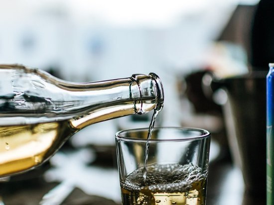 В Псковской области могут запретить продажу алкоголя 26 июня