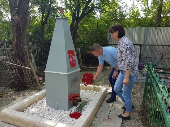 Активисты «Невинномысского Азота» помогли восстановить госпитальную могилу времен ВОВ