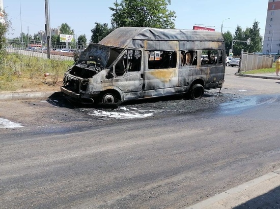 Костромское шахид-такси: на улице Магистральной сгорела маршрутка