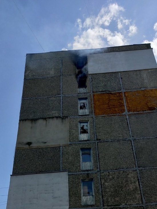 В Ярославле росгвардейцы помогли эвакуировать дом