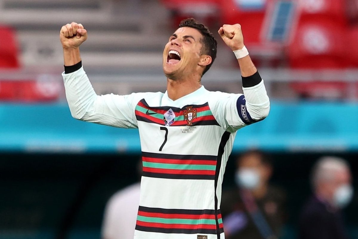 Роналду отреагировал на выход сборной Португалии в 1/8 финала Евро-2020