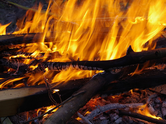 В крупном супермаркете Луганска произошел пожар