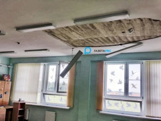 В школе Динского района рухнул потолок
