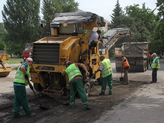 В Макеевке обсудили вопросы повышения качества дорог Республики