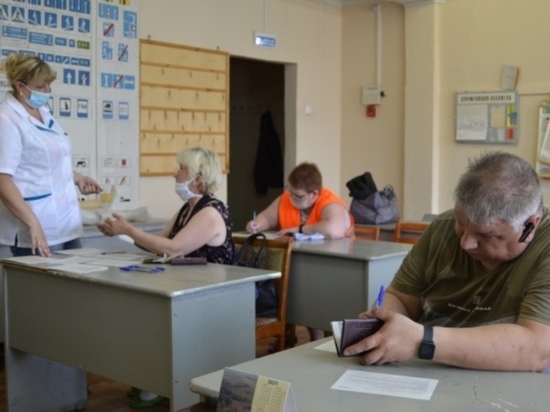 В Иванове вакцинировано более 50% водителей и кондукторов троллейбусов
