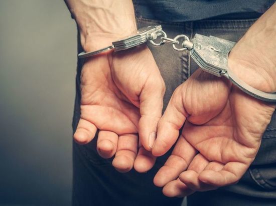 Красноярцу грозит до 4 лет тюрьмы за организацию наркопритона у себя дома