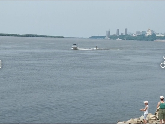 В Хабаровске замечен человек, бороздивший воды Амура
