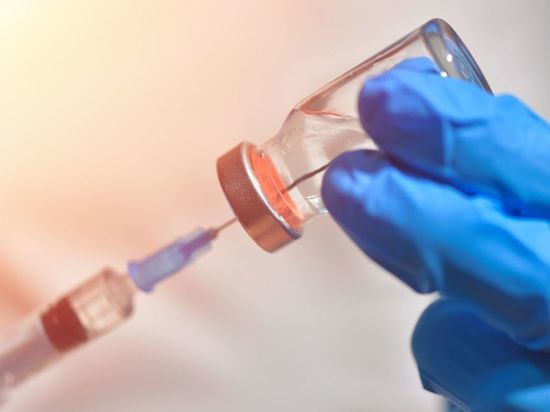 Главный инфекционист Новгородской области рассказала можно ли заболеть из-за вакцины