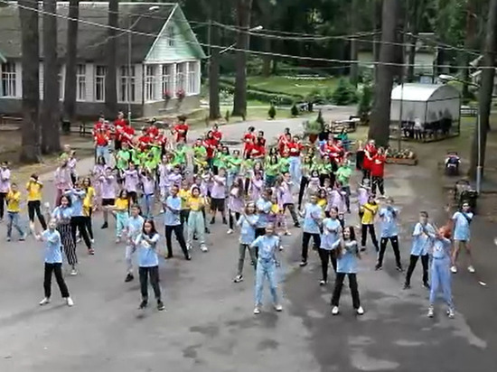 Волонтерская Рота Боевого Братства Смоленска провела танцевальный флешмоб