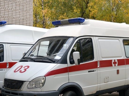 В ДТП под Астраханью пострадали восемь подростков