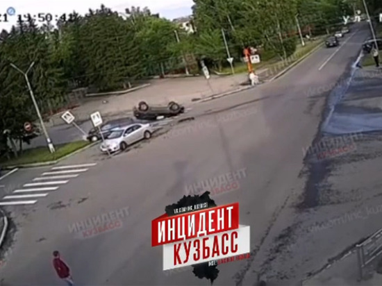 В Юрге произошло жесткое ДТП с тремя автомобилями