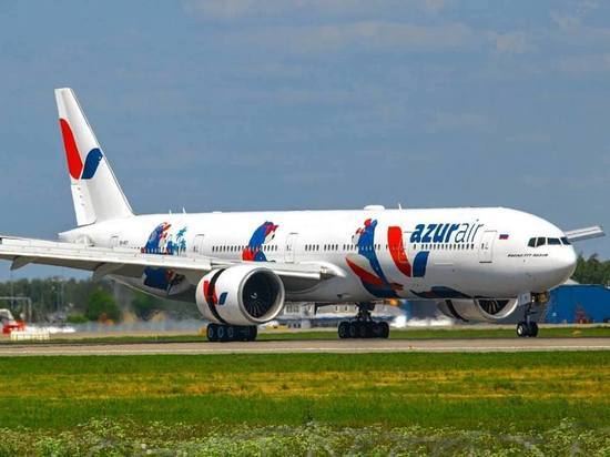 Красноярская транспортная прокуратура обязала авиакомпанию «АЗУР эйр» провести переподготовку 400 пилотов