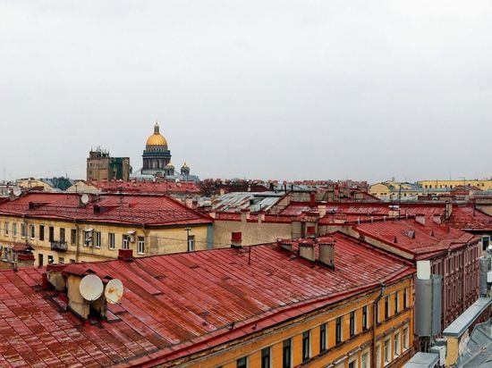 Суд запретил «красивые и романтичные» прогулки по крышам Петербурга с руферами