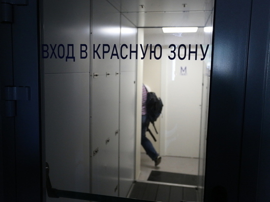 Заболеваемость COVID-19 в Петербурге перевалила за 1,3 тысячи человек