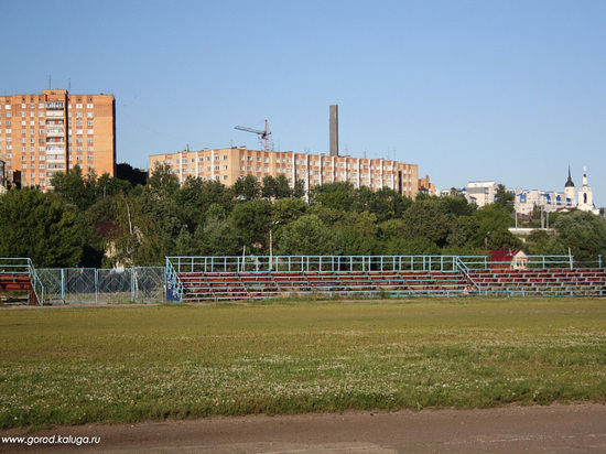 Основание футбольного поля в сквере Волкова Калуги подготовят до августа