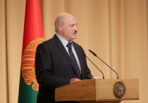 Президент Белоруссии Александр Лукашенко выступил на открытии Республиканского бала выпускников учреждений высшего образования