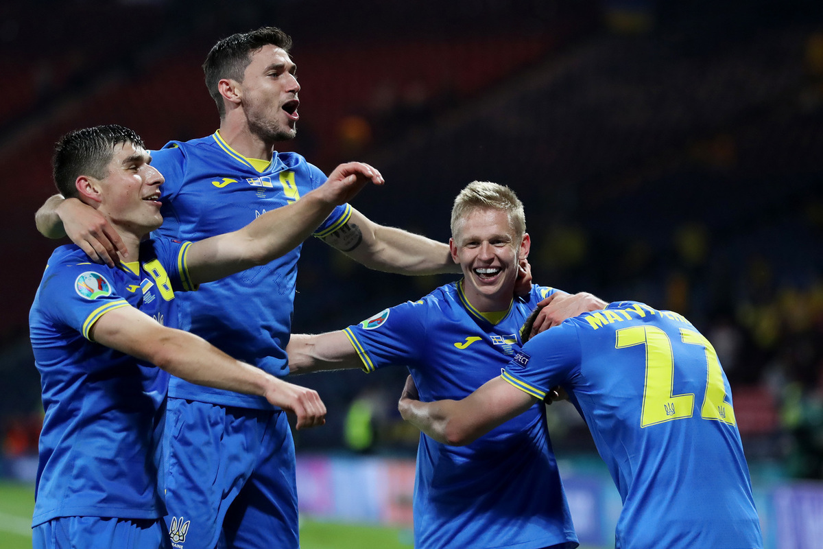 Сборная Украины добыла победу на 120-й минуте и теперь сыграет с Англией в 1/4 финала чемпионата Европы