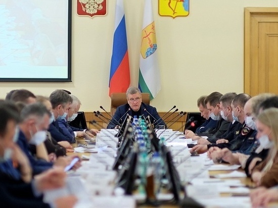 Игорь Васильев пообещал не вводить принудительную вакцинацию