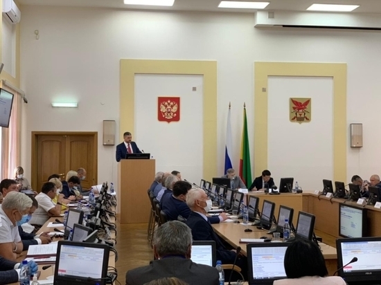 Осипов рассказал депутатам о развитии промышленности в Забайкалье