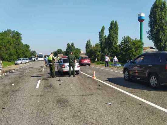 В жесткой аварии в кубанской станице погибли пять человек
