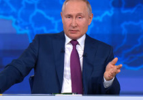Одна из россиянок записала вопрос для президента России Владимира Путина, почему в магазинах цены на импортную продукцию оказываются ниже, чем собственно на российскую