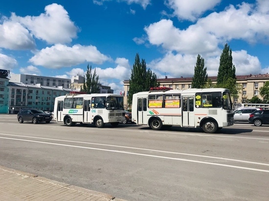 В Курске в вечернее время на 4-х маршрутах запустили дополнительные автобусы