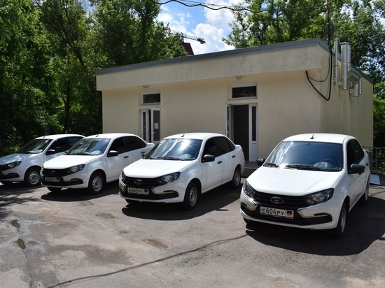 В Донецке появились автомобили акушерской скорой помощи