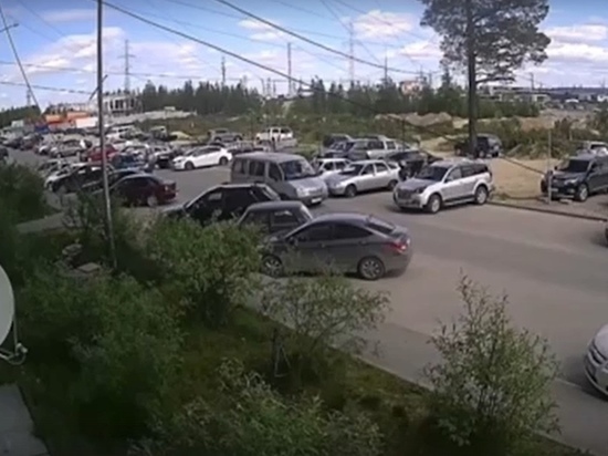 Момент наезда «Газели» на ребенка в Ноябрьске попал на видео