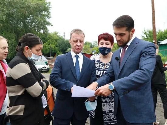 Исторический момент: в Барнауле впервые положат асфальт на Гужтранспортном проезде