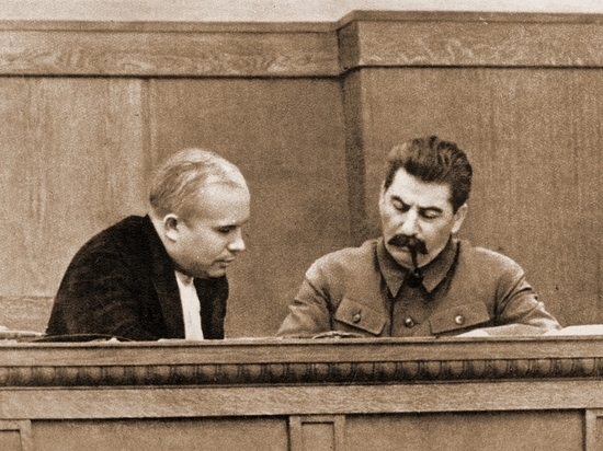 Сын Маленкова: «Хрущев приехал к Сталину и ползал на коленях»