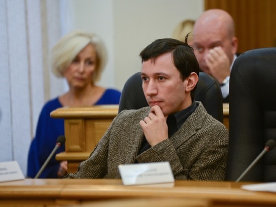 «Депутат-прогульщик» собрался в свердловское Заксобрание