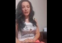 Владелица гостиницы "Атмосфера Джемете" в Анапе, ранее оскандалившаяся из-за видео с нецензурной руганью в адрес своих клиентов, записала новое видео
