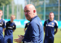 Главный тренер сборной России по футболу Станислав Черчесов рассказал о проблемах национальной команды на чемпионате Европы