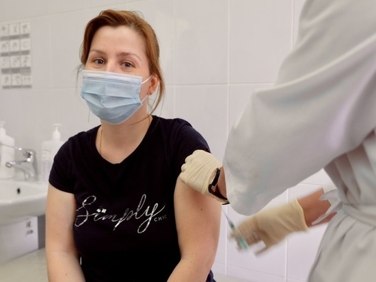 Около 400 тыс. человек вакцинировались от коронавируса в Красноярском крае
