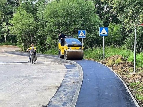 Ещё два тротуара обустраивают в Серпухове