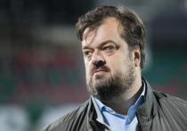 Спортивный журналист Василий Уткин выразил мнение, что главный тренер сборной России Станислав Черчесов будет, скорее всего, уволен со своего поста