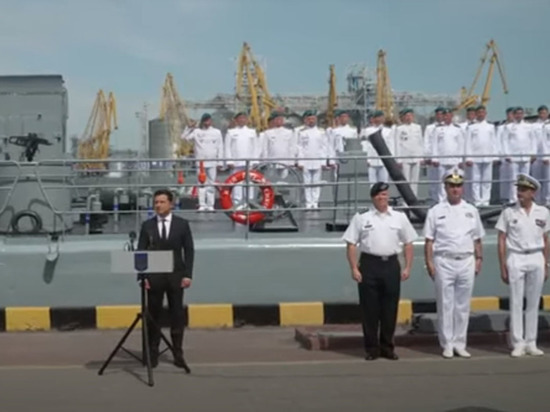 В Сети поиздевались над украинской военно-морской немощью в День ВМС